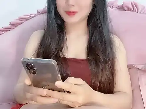 Snapshot of Lie_liee chatting on May 17, 2026, 10:32 pm Lie liee online show from May 17, 2026, 10:32 pm