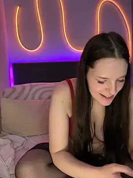 Snapshot of Mila-Jasmin chatting on February 10, 2026, 10:42 pm Mila-Jasmin online show from February 10, 2026, 10:42 pm
