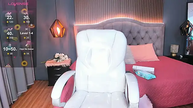 Tiffany  charm  online show from November 26, 2025, 3:28 am