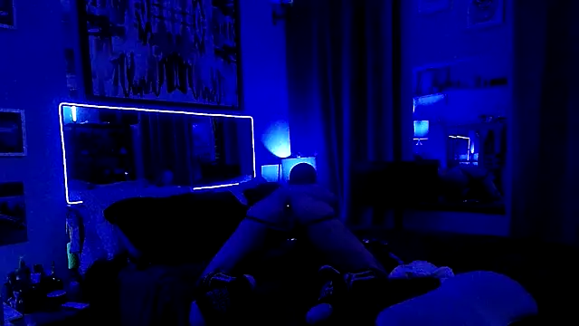 hungbot online show from February 8, 2026, 11:52 am