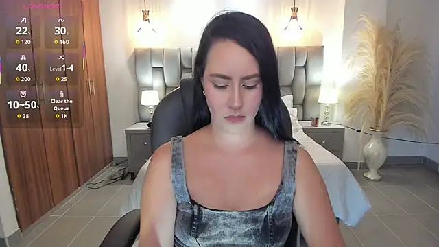 Natasha Kiim  online show from July 9, 2026, 4:35 am