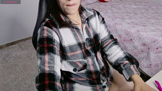 CattleyaAngel online show from June 12, 2026, 7:11 pm