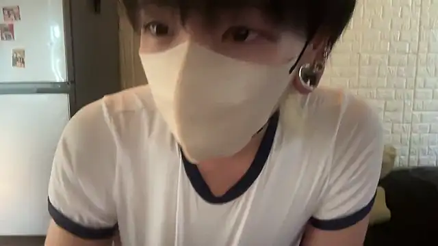 tora3220 online show from October 14, 2025, 5:19 am