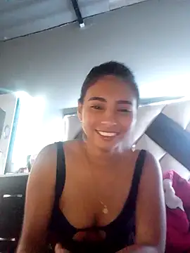 NileveSantanna online show from September 27, 2025, 9:10 pm