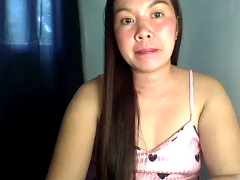 Snapshot of dolly_jane34 chatting on February 24, 2026, 3:18 am dolly jane34 online show from February 24, 2026, 3:18 am