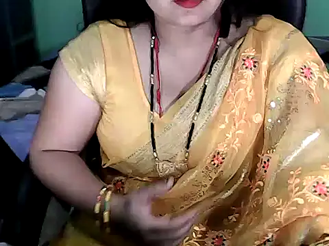BABITA KUMARII online show from October 7, 2025, 5:19 am