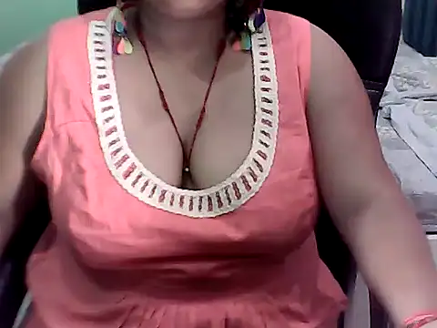 BABITA KUMARII online show from July 9, 2026, 4:28 pm