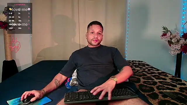 LucasGaeel online show from March 21, 2026, 12:56 am