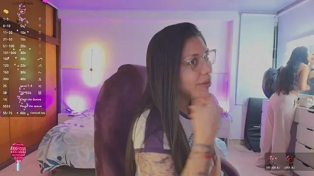 kloe28 online show from July 22, 2026, 3:52 am
