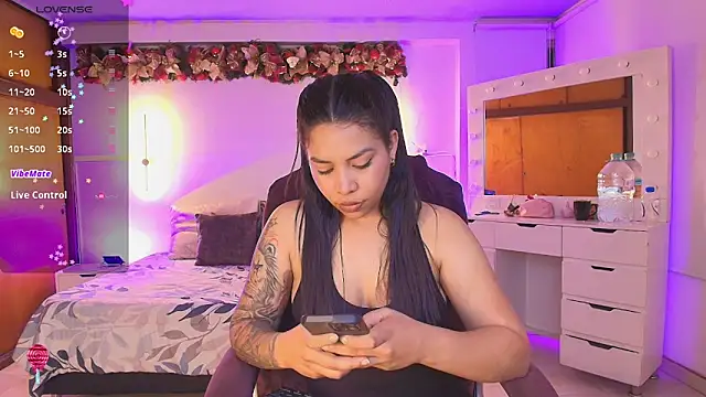 kloe28 online show from January 11, 2026, 4:08 am