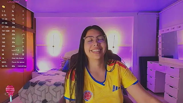 kloe28 online show from July 4, 2026, 3:57 am