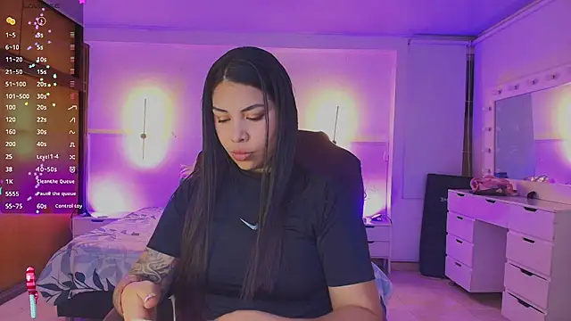 kloe28 online show from July 13, 2026, 3:50 am