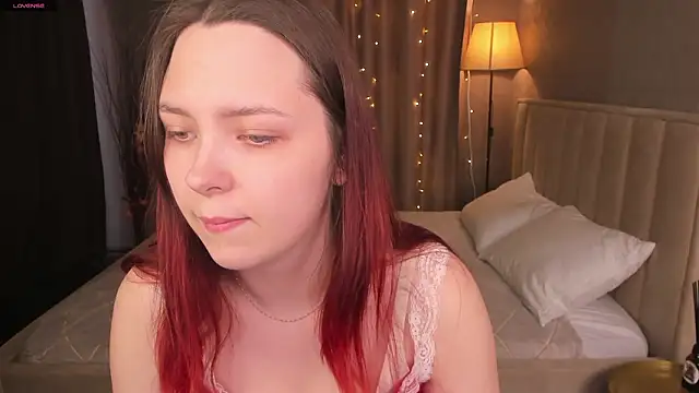 Monica  Queen online show from March 24, 2026, 5:29 am