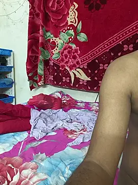 Love Queen11 online show from July 15, 2026, 4:47 pm