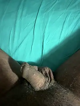 Aaroncornelius online show from March 12, 2026, 12:49 am