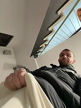 Snapshot of sexyman1936 chatting on February 23, 2026, 11:11 am sexyman1936 online show from February 23, 2026, 11:11 am