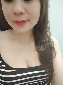 Girl Shy2000 online show from June 7, 2026, 10:26 pm