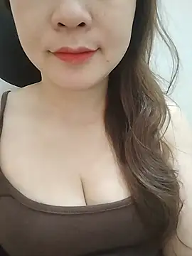 Girl Shy2000 online show from June 5, 2026, 8:09 am