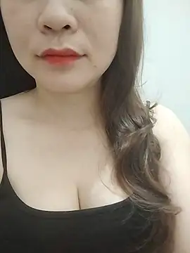 Girl Shy2000 online show from June 6, 2026, 10:04 pm