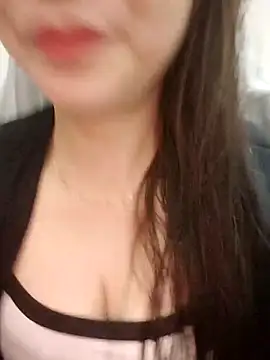 Girl Shy2000 online show from November 12, 2025, 11:58 am