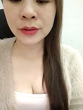 Girl Shy2000 online show from December 16, 2025, 12:04 am