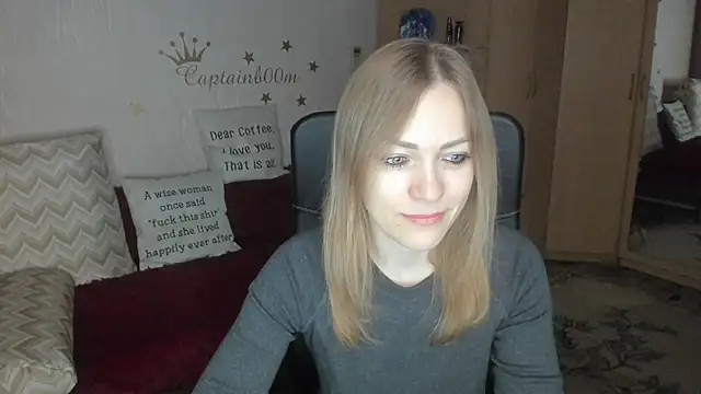 Tiffany Bates online show from December 14, 2025, 3:24 am