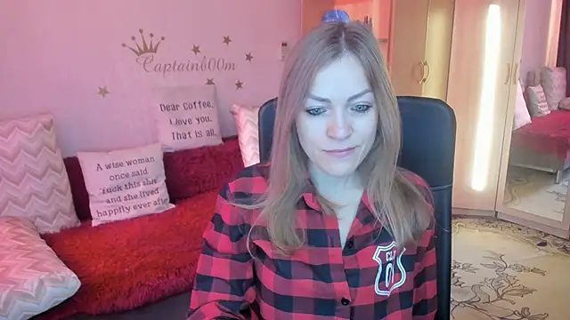 Tiffany Bates online show from October 1, 2025, 4:06 am