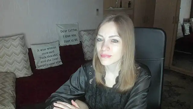 Tiffany Bates online show from February 25, 2026, 3:18 am