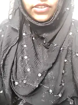 Miss Rose   online show from October 8, 2025, 5:24 pm