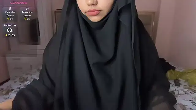Snapshot of Miss_Rose__ chatting on August 6, 2026, 7:47 am Miss Rose online show from August 6, 2026, 7:47 am