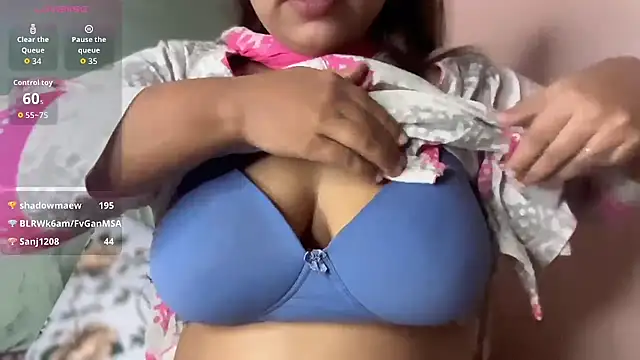Snapshot of Miss_Rose__ chatting on July 10, 2026, 5:35 pm Miss Rose online show from July 10, 2026, 5:35 pm