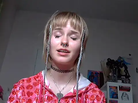 Paradoxy  online show from May 4, 2026, 7:50 pm