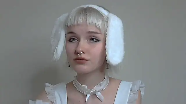 Paradoxy  online show from October 7, 2025, 7:04 pm