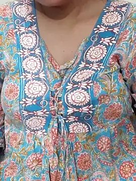 Minakshi 677 online show from October 6, 2025, 2:57 am