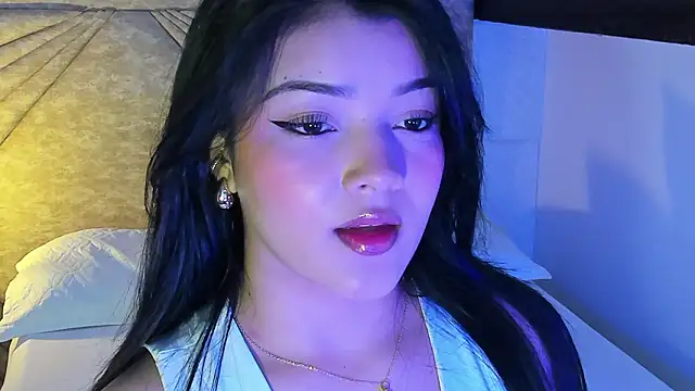 EmmaBlossom online show from March 10, 2026, 12:42 pm