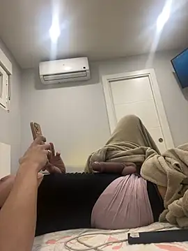 Naomi24herr online show from March 5, 2026, 8:44 am