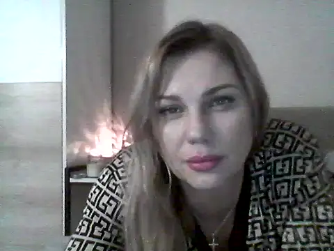 Moniraya online show from November 18, 2025, 4:10 pm