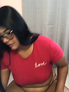 AnaBrowmn online show from May 10, 2026, 7:49 pm