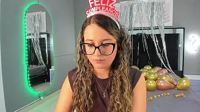 katiaa lovv online show from July 25, 2026, 3:14 am