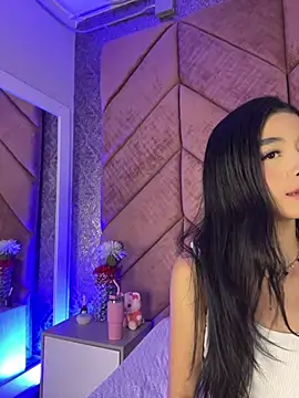 ChloeRosses online show from February 11, 2026, 12:54 am