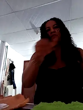 ANTHONYHOTT69 online show from December 20, 2025, 10:23 pm