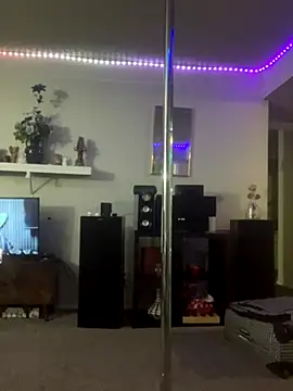 BuzzBunni69 online show from November 23, 2025, 10:47 am