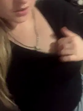 BuzzBunni69 online show from October 2, 2025, 1:25 pm