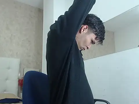 Aaron Foxxx online show from December 18, 2025, 8:01 pm