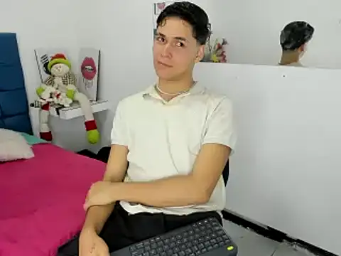 Aaron Foxxx online show from February 13, 2026, 10:21 pm