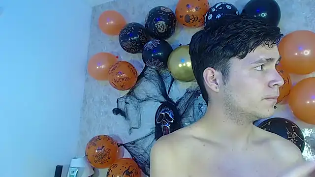 Aaron Foxxx online show from October 30, 2025, 1:09 pm