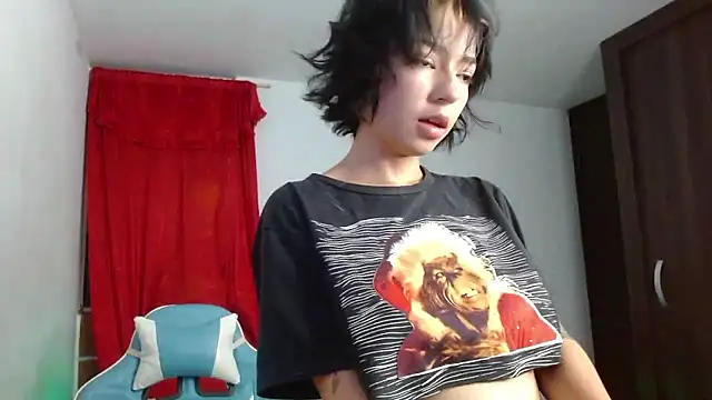 kiyusweetcrazy online show from October 22, 2025, 2:11 am