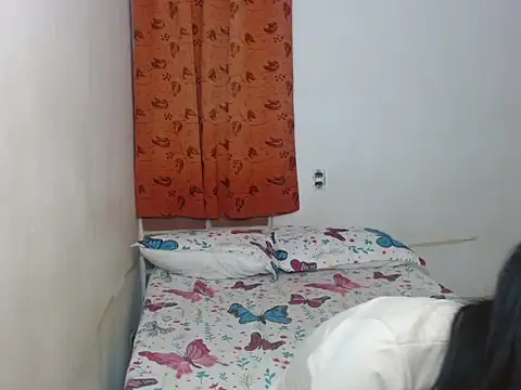 kiyusweetcrazy online show from October 14, 2025, 2:01 am