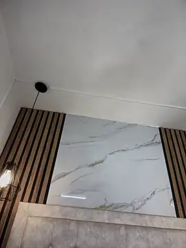 Honey noir online show from December 18, 2025, 7:07 pm