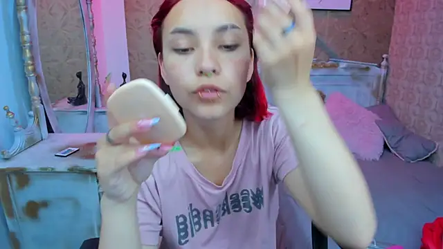 Megane whitte online show from November 6, 2025, 7:51 pm